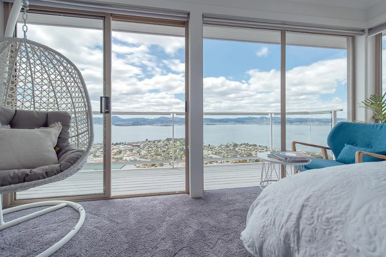 Million Dollar Sea View Luxury Guest House Hobart